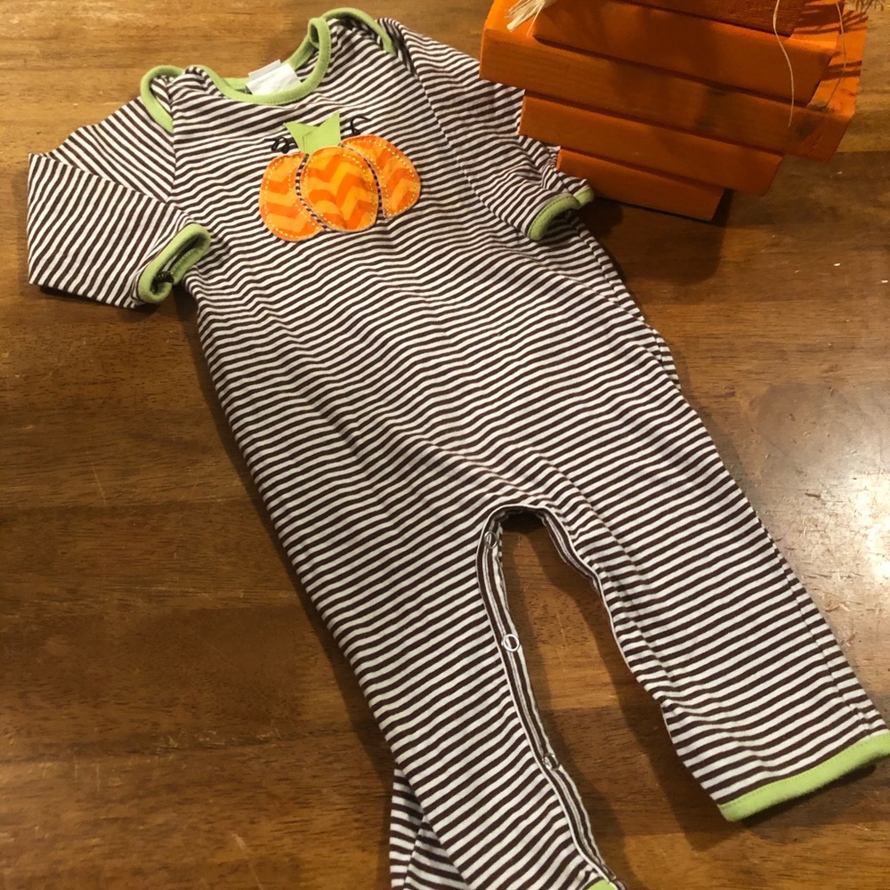 Fall 6-9 months Boy Pumpkin Outfit! Brown/white